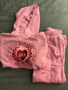 Gap kids pink sweatsuit, size XL hoodie and pants